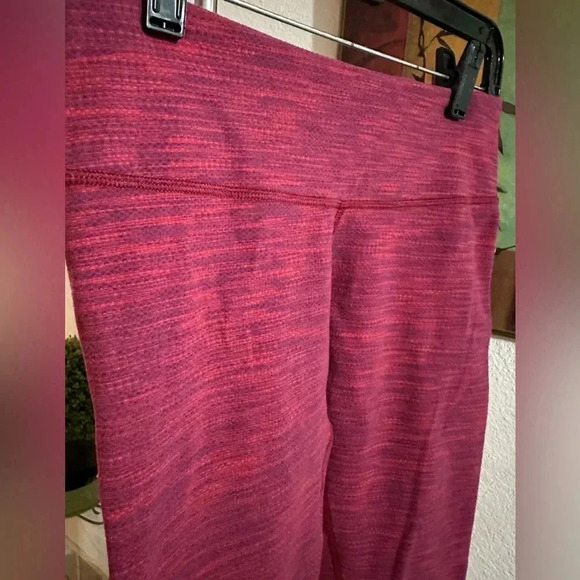 Lululemon inspire crop leggings size 6 - Picture 6 of 11